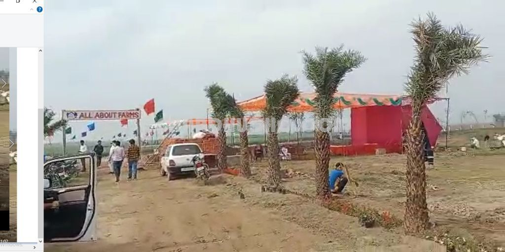 Lotus Farm House : Farm House For Sale In Noida