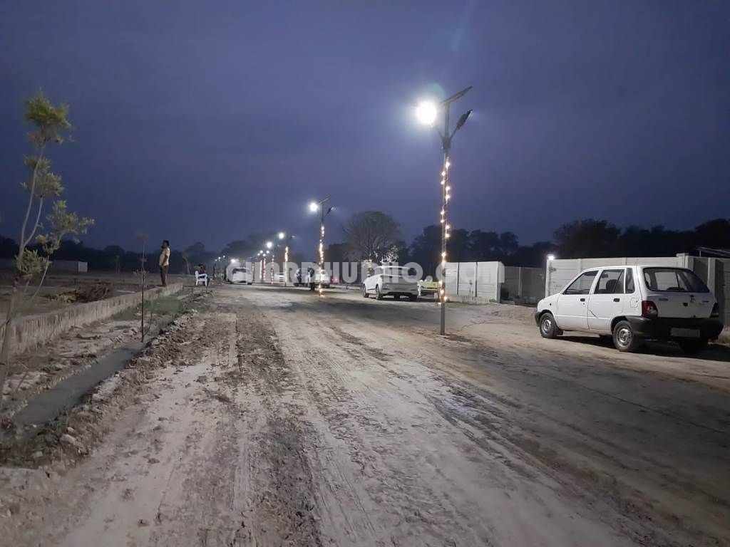 Royal Upawan : Farm House & Cottages In Lucknow