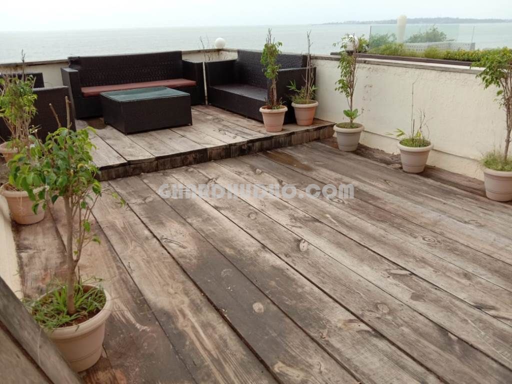 Sea Touch Bungalow on Juhu Beach Mumbai