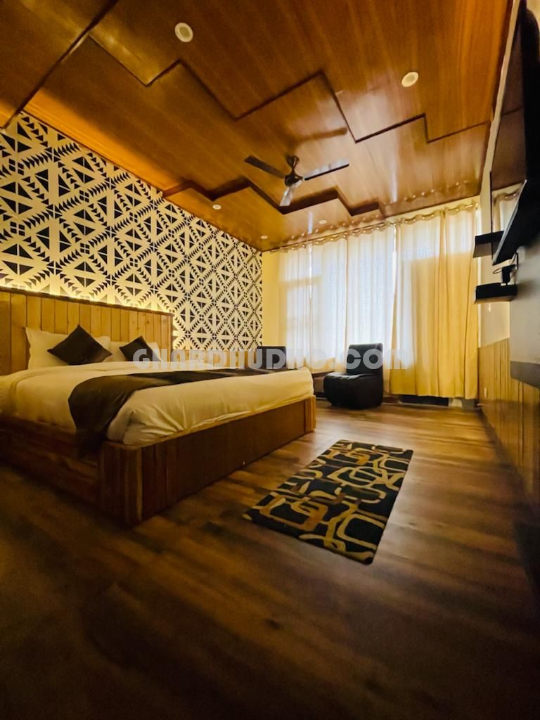 Beautiful Hotel On Lease In Chail Himanchal Pradesh
