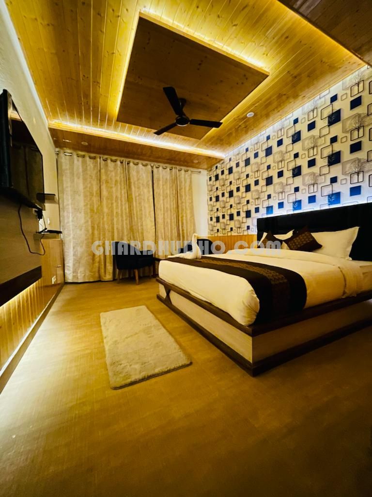 Beautiful Hotel On Lease In Chail Himanchal Pradesh