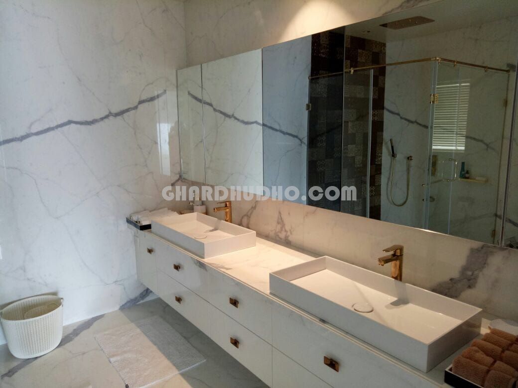 Beautiful Bunglow for Sale at Juhu Beach Mumbai