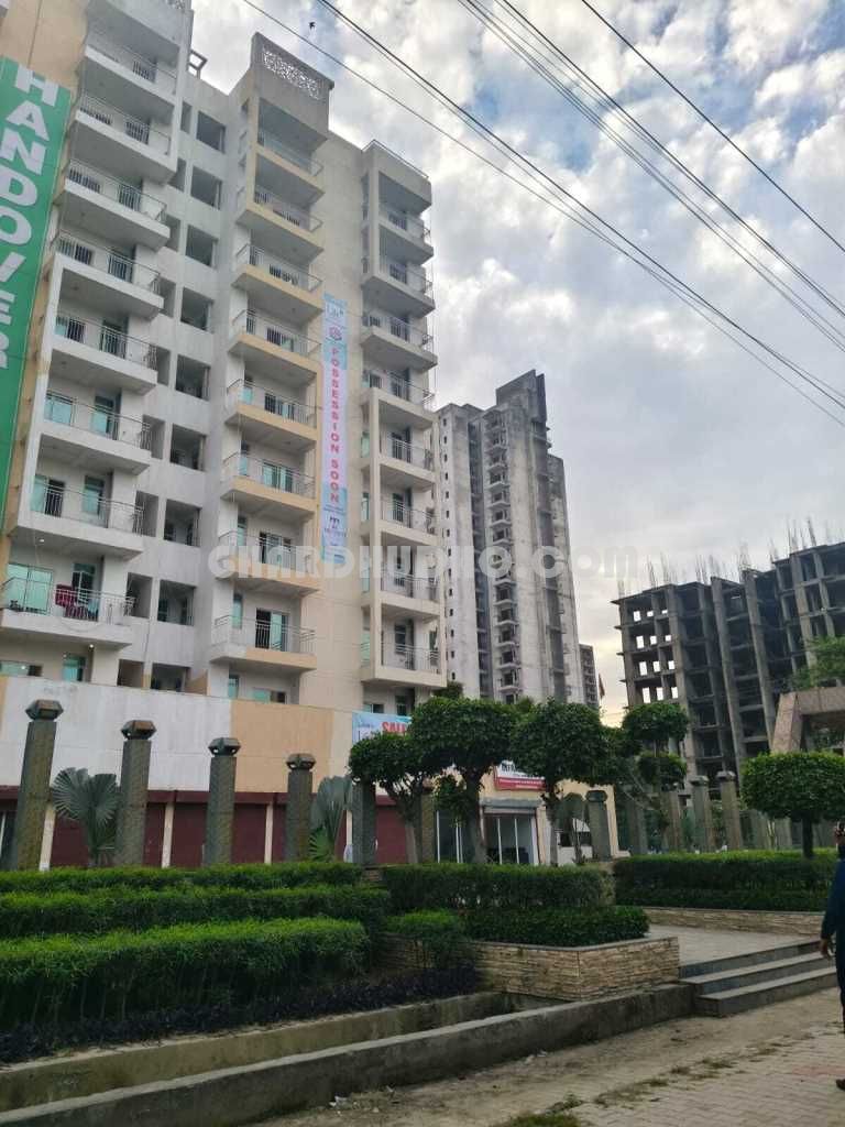 Gayatri Life Residency :1 BHK Affordable Homes In Greater Noida For Sale