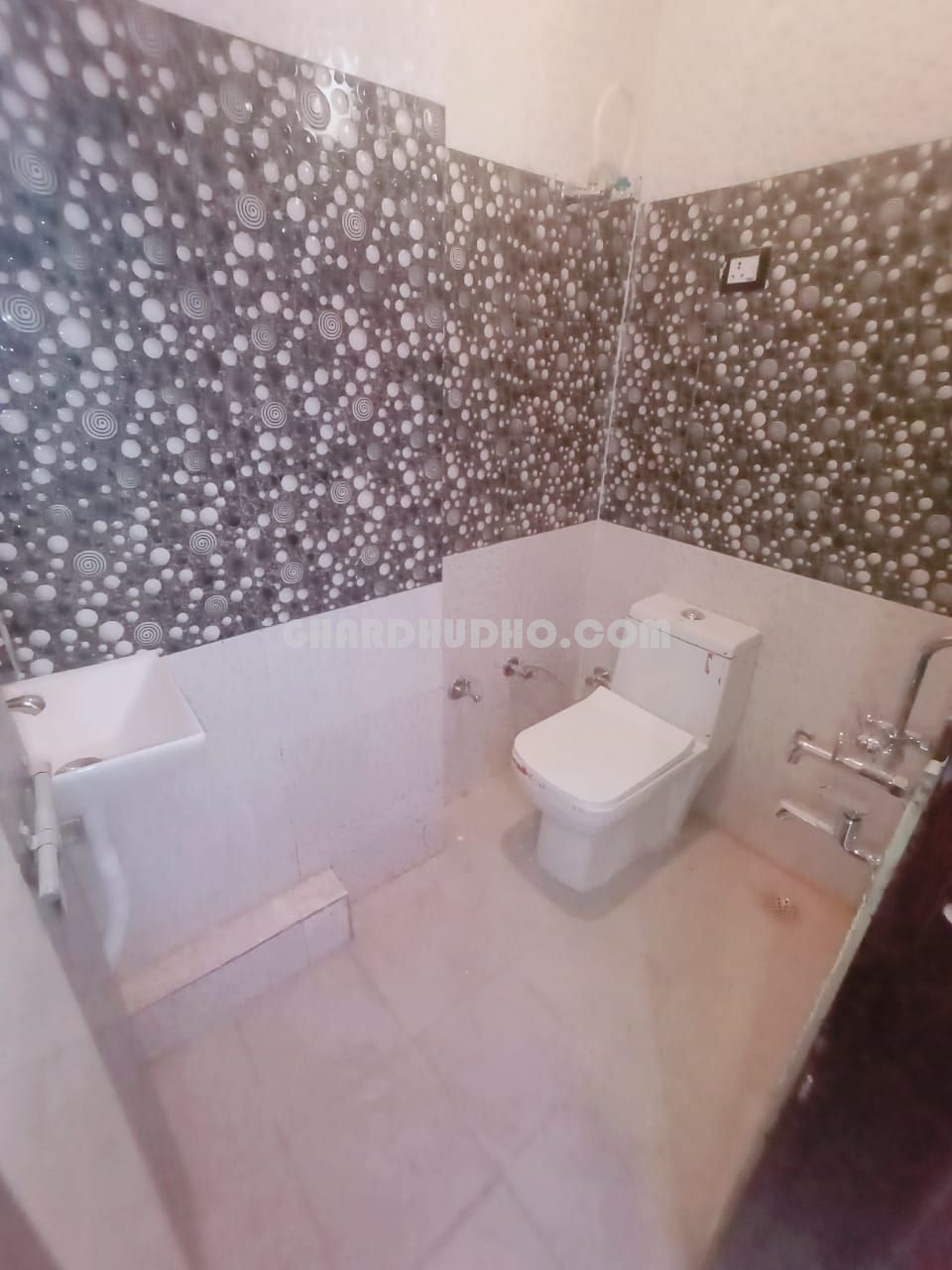 Palm Valley : 1 2 3 BHK Apartment For Sale in Greater Noida
