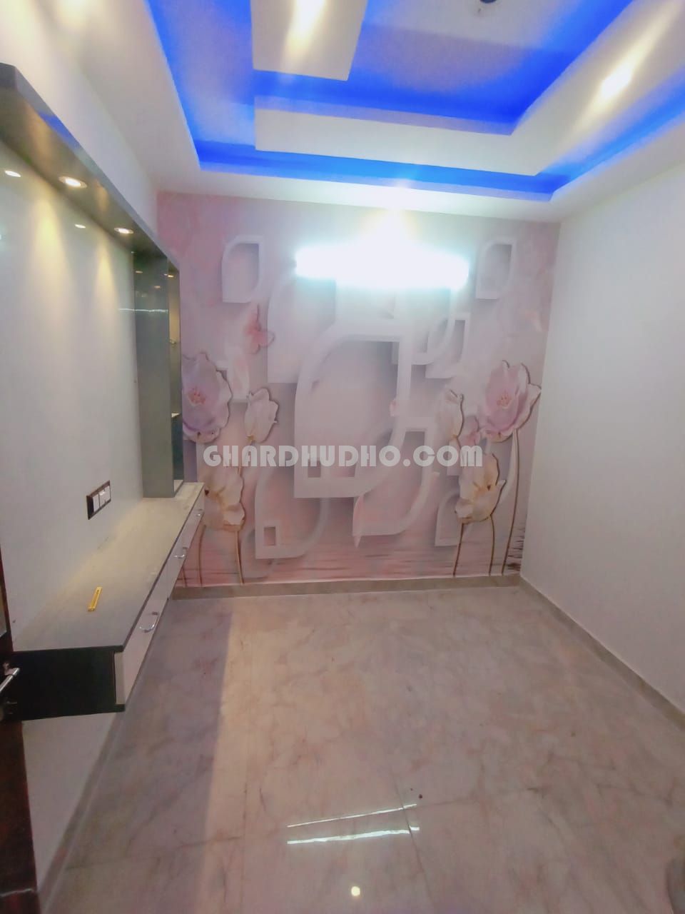Palm Valley : 1 2 3 BHK Apartment For Sale in Greater Noida
